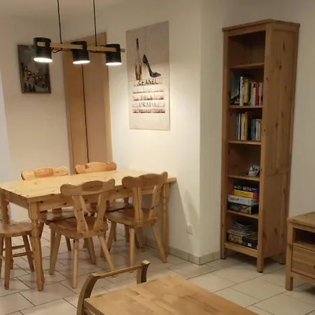 Au Pied De La Telecabine, Saastalcards *