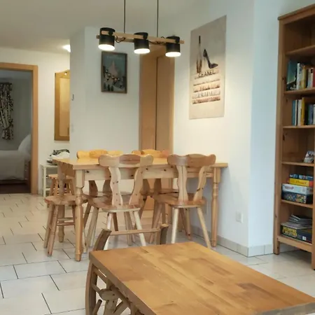 Au Pied De La Telecabine, Saastalcards