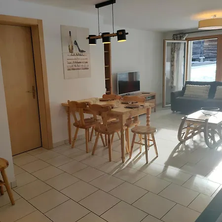 Au Pied De La Telecabine, Saastalcards *