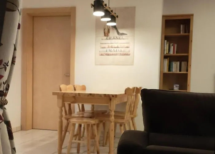 Au Pied De La Telecabine, Saastalcards * Saas Fee