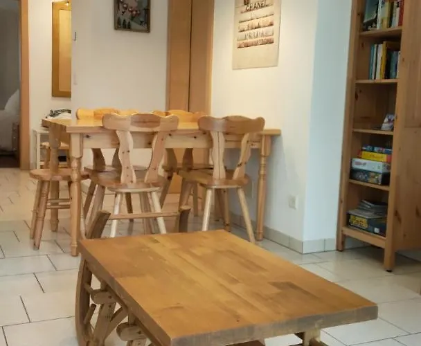 Au Pied De La Telecabine, Saastalcards * Saas Fee