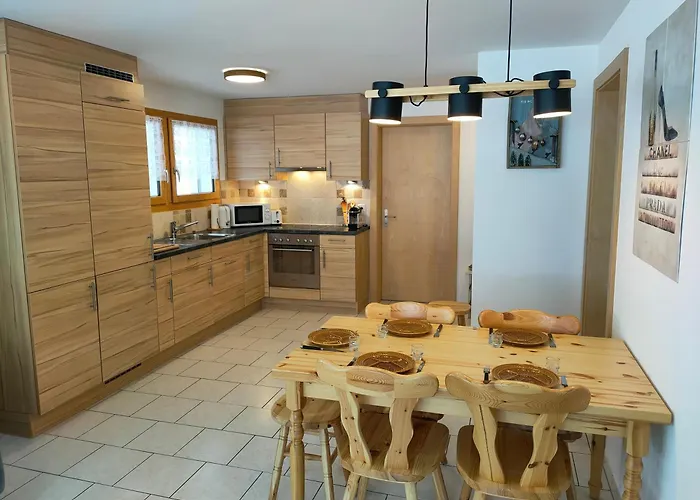 Au Pied De La Telecabine, Saastalcards Apartmán