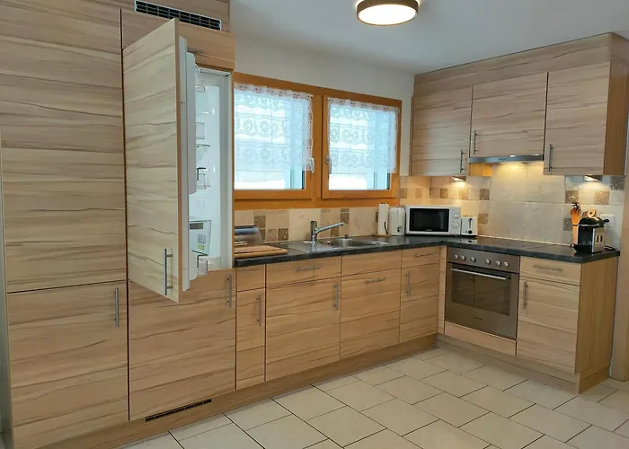 Au Pied De La Telecabine, Saastalcards * Saas Fee