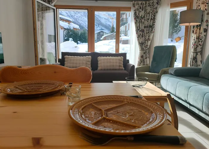 Au Pied De La Telecabine, Saastalcards * Saas Fee