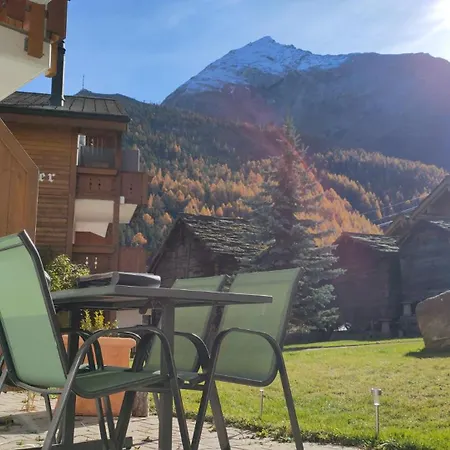 Au Pied De La Telecabine, Saastalcards * Saas Fee