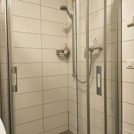 Appartement Au Pied De La Telecabine, Saastalcards *